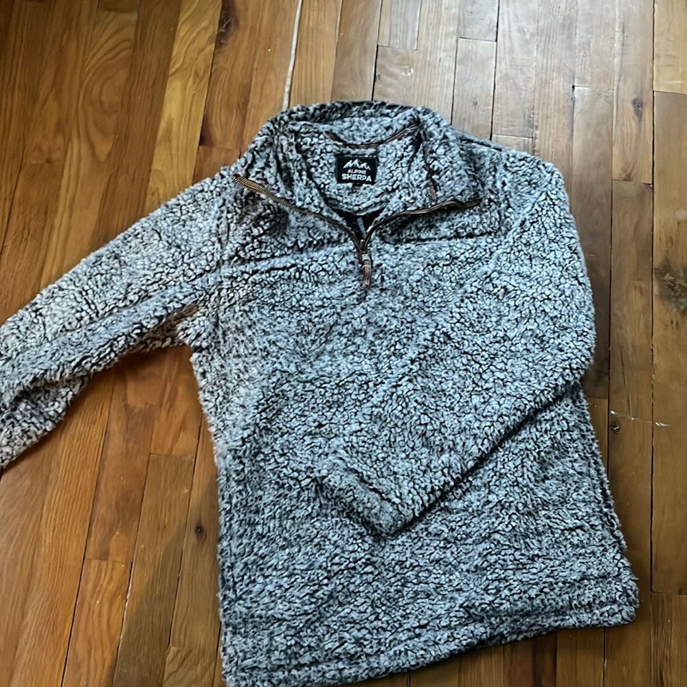Alpine Sherpa Fuzzy Grey Sherpa Pullover